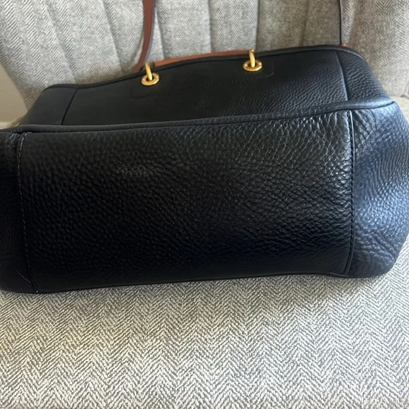 Marc By Marc Jacobs Black and Tan Shoulder Bag - Picture 3 of 9